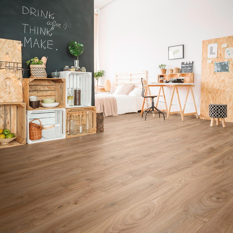 1895947 Dub Historic 4V