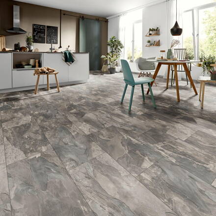 1880387 Bridlica Silverado 4V