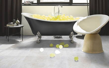 1744823 Dolomit biely